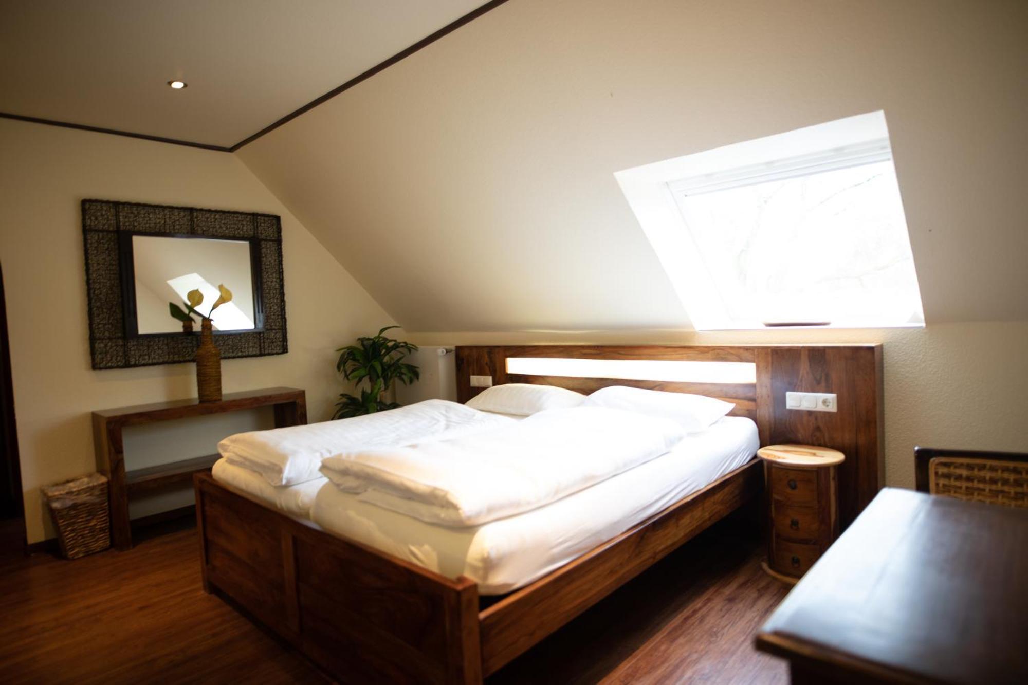 Vier Jahreszeiten Rooms Husum  Εξωτερικό φωτογραφία